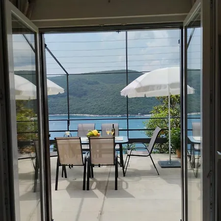 Laura - Cozy And Affordable Apartmán *