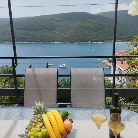 Apartmán Laura - Cozy And Affordable *
