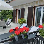 Laura - Cozy And Affordable غاباس