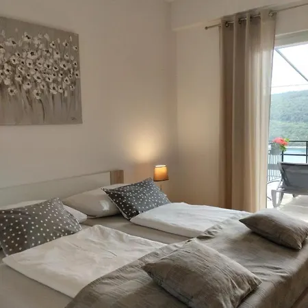 Laura - Cozy And Affordable * Rabac